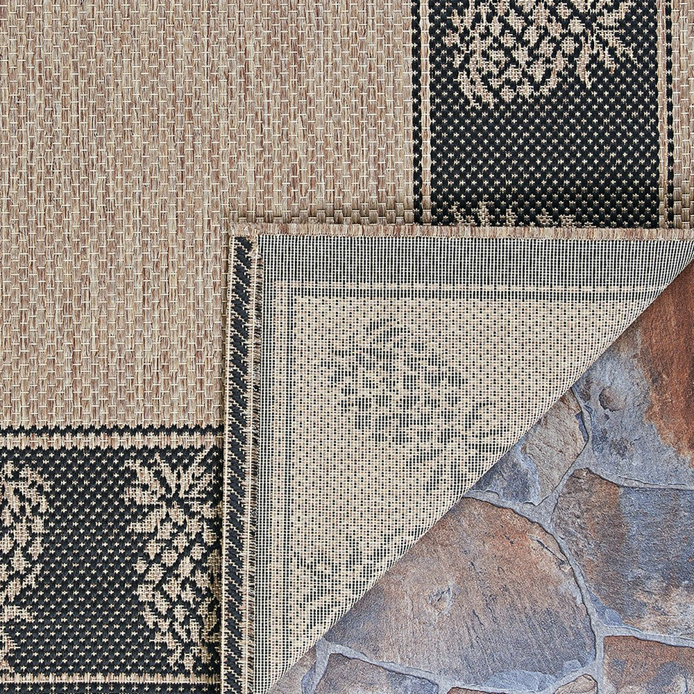 Veranda Border Indoor/Outdoor Rug, 2' x 3'7" | Plow & Hearth